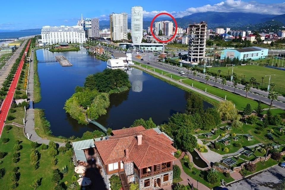 Nino Apartment On Pirosmani Batumi Room photo